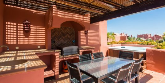 Duplex Penthouse for Sale in New Golden Mile, Estepona, Málaga
