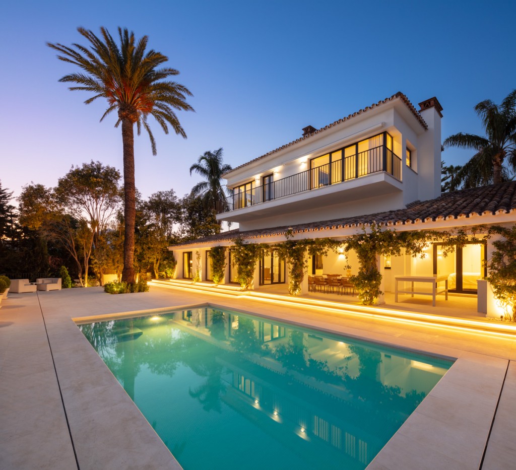 Detached Villa for Sale in Nueva Andalucía, Marbella, Málaga