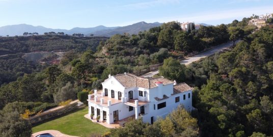 Villa for Sale in Benahavís, Málaga