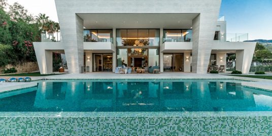 Villa for Sale in Golden Mile, Marbella, Málaga