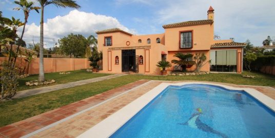 Villa for Sale in Guadalmina Baja, Marbella, Málaga