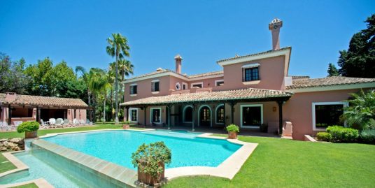 Villa for Sale in Guadalmina Baja, Marbella, Málaga