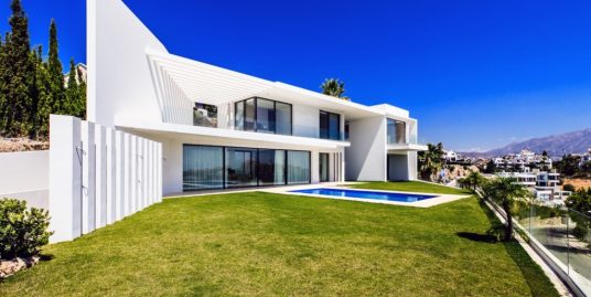 Villa for Sale in Benahavís, Málaga