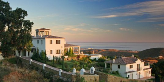 Villa for Sale in Benahavís, Málaga