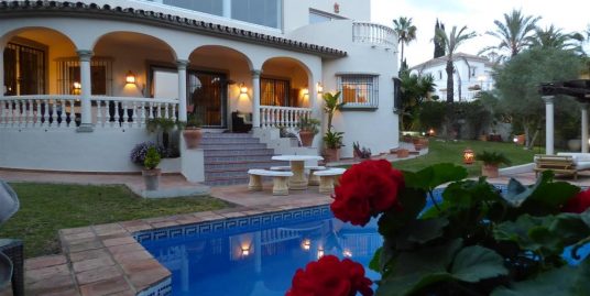 Villa for Sale in Marbella East, Málaga