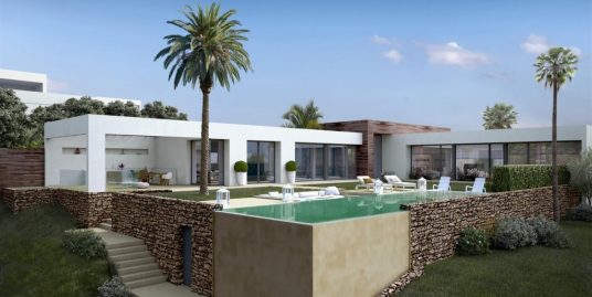 Villa for Sale in Los Monteros, Marbella, Málaga