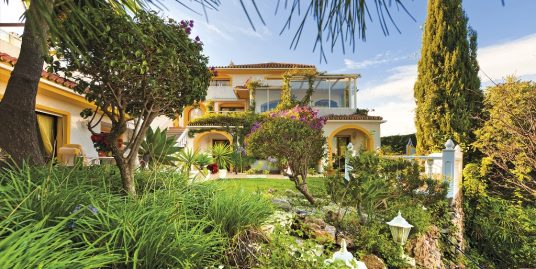 Villa for Sale in Nueva Andalucía, Marbella, Málaga
