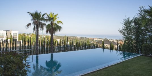 Villa for Sale in Los Flamingos, Benahavís, Málaga