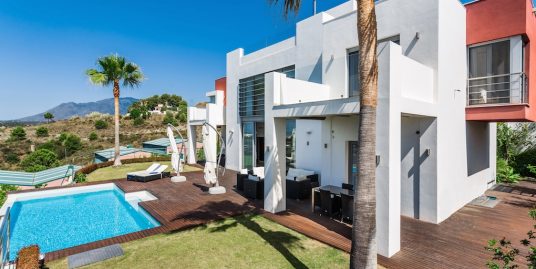 Villa for Sale in Benahavís, Málaga