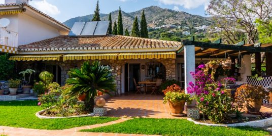 Villa for Sale in Mijas Costa, Málaga