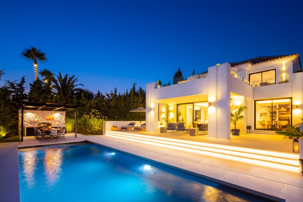 Villa for Sale in Nueva Andalucía, Marbella, Málaga