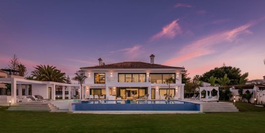 Villa for Sale in Guadalmina Baja, Marbella, Málaga