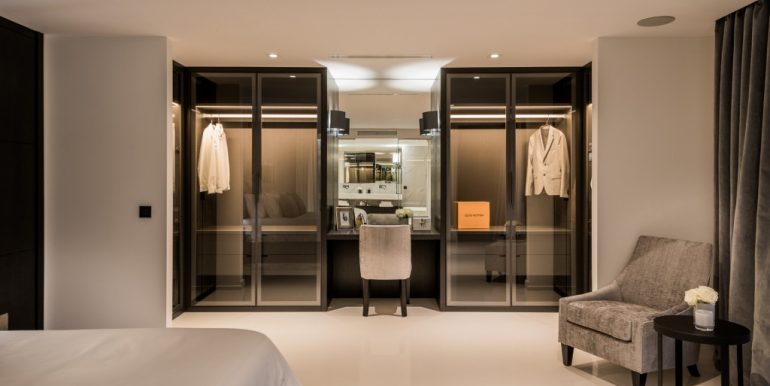 Fitted wardrobes