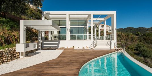 Villa for Sale in Benahavís, Málaga