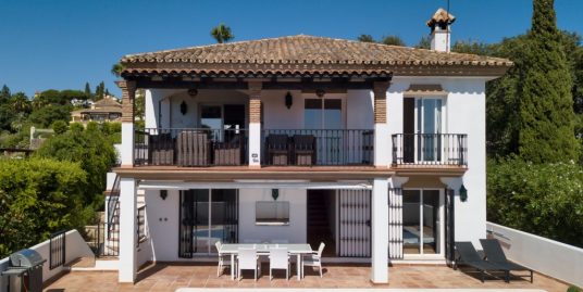 Villa for Sale in El Rosario, Marbella, Málaga