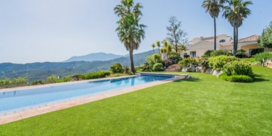 Villa for Sale in Benahavís, Málaga