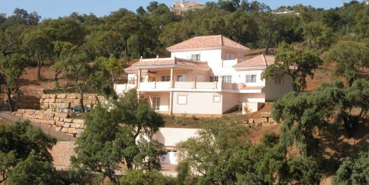 Villa for Sale in La Mairena, Marbella, Málaga