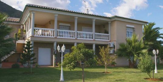 Villa for Sale in Alhaurín de la Torre, Málaga