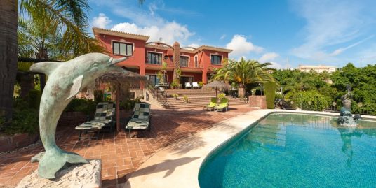 Villa for Sale in Benalmádena, Málaga