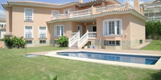 Villa for Sale in Mijas Golf, Málaga
