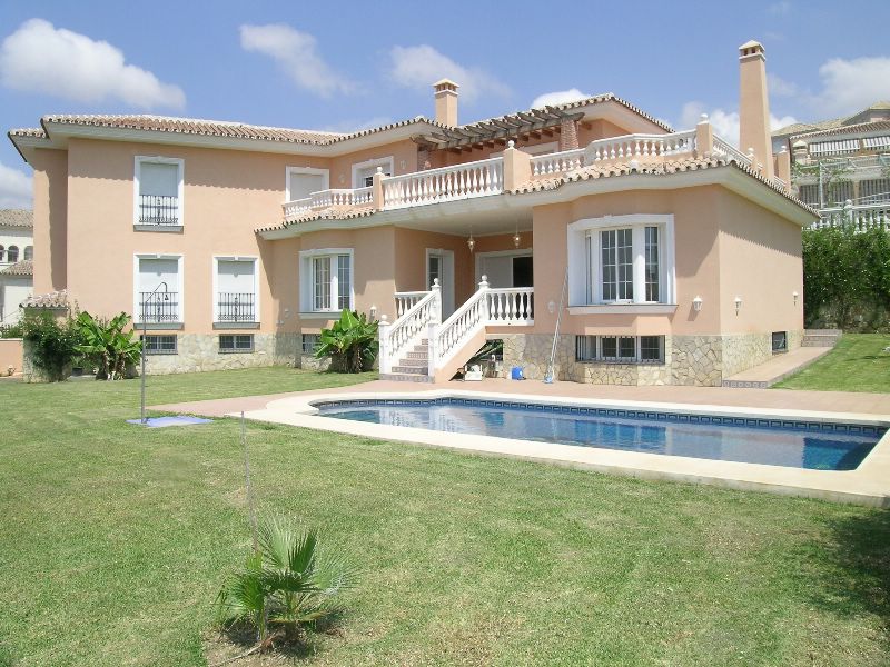 Villa for Sale in Mijas Golf, Málaga