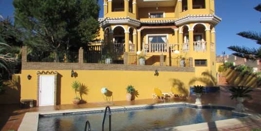 Villa for Sale in Mijas Costa, Málaga