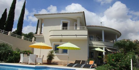 Villa for Sale in Benalmádena Costa, Málaga