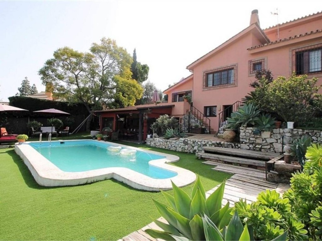 Villa for Sale in Málaga