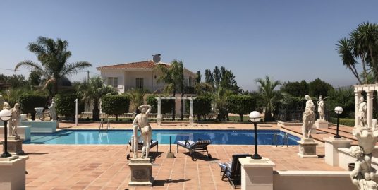 Villa for Sale in Alhaurín el Grande, Málaga