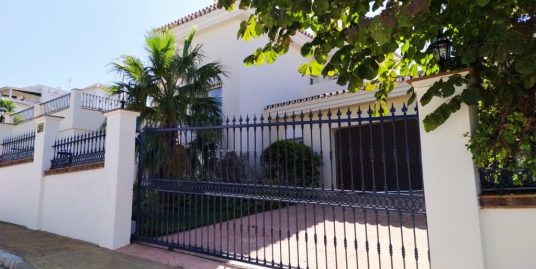 Villa for Sale in Alhaurín Golf, Alhaurín el Grande, Málaga