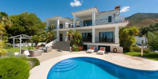 Villa for Sale in Mijas, Málaga