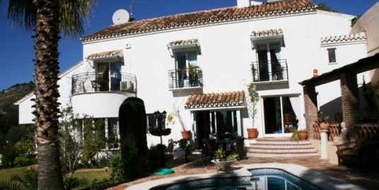 Villa for Sale in Mijas, Málaga