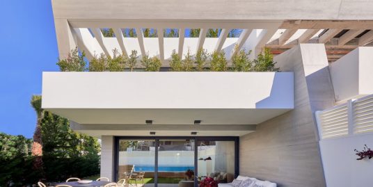 Villa for Sale in Puerto Banús, Marbella, Málaga