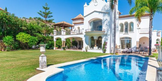 Villa for Sale in Benahavís, Málaga