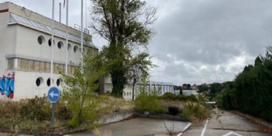 INDUSTRIAL WAREHOUSE 6800 BUILT 13000 SQM PLOT MADRID